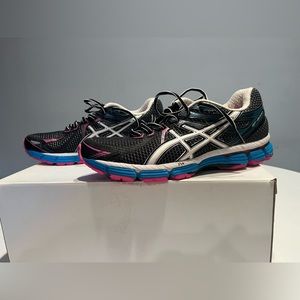 ASICS, GT-2000, Color: Black/Blue/White/Pink Women’s Size: 9